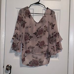 Floral blouse with flared sleeves and back tie
